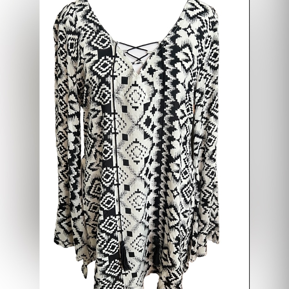 ROPER Black & White Aztec Southwestern Western Blouse Tunic Top Size Small